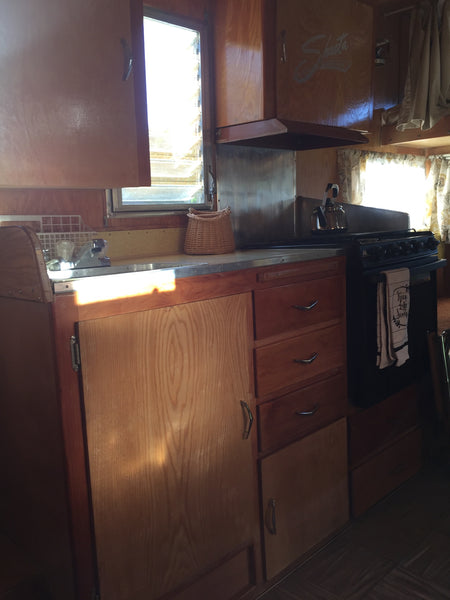 Vintage 1961 Shasta Astroflyte Travel Trailer