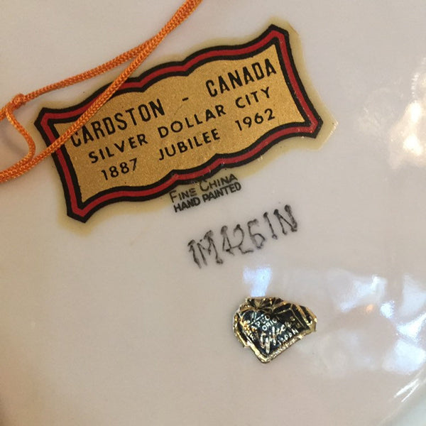 Vintage Canada Coat of Arms Plate Souvenir Plate wall hanging