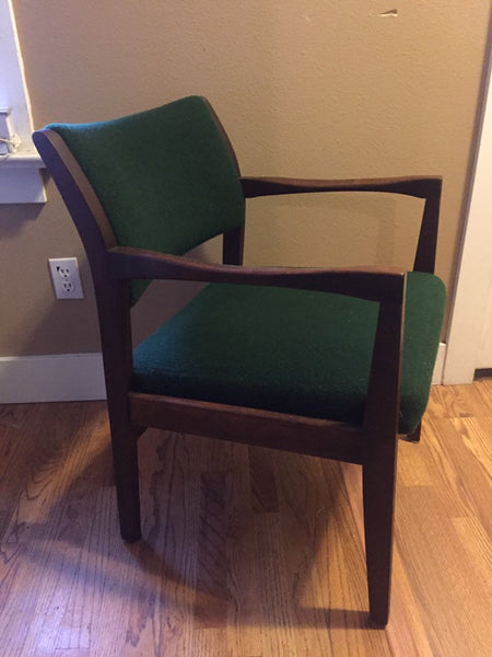Mid Century Modern Jens Risom style Walnut Arm Chair office chair side chair- Excellent condition!
