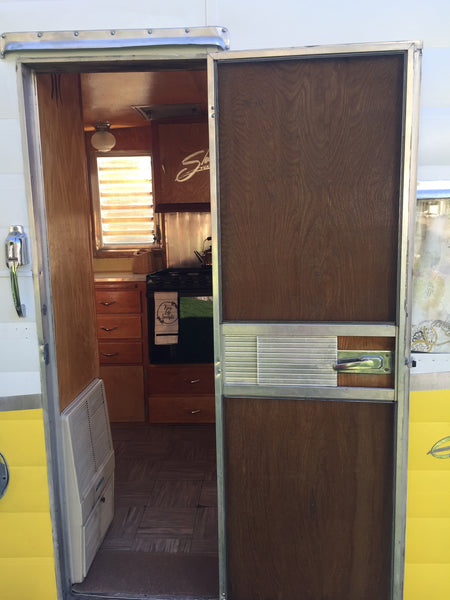 Vintage 1961 Shasta Astroflyte Travel Trailer