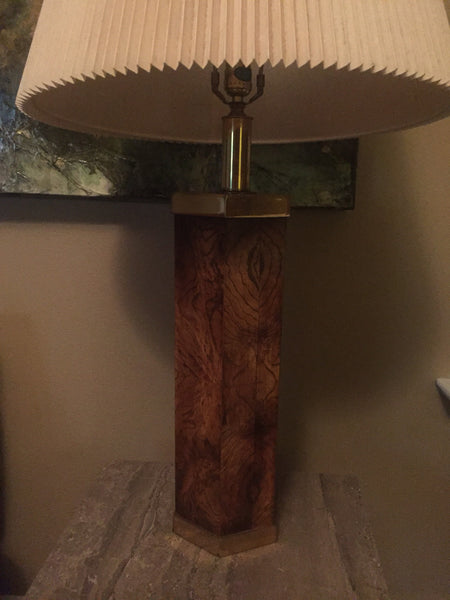 Vintage Hexagon Burled Wood and Brass Tall Table Lamp in the style of Milo Baughman