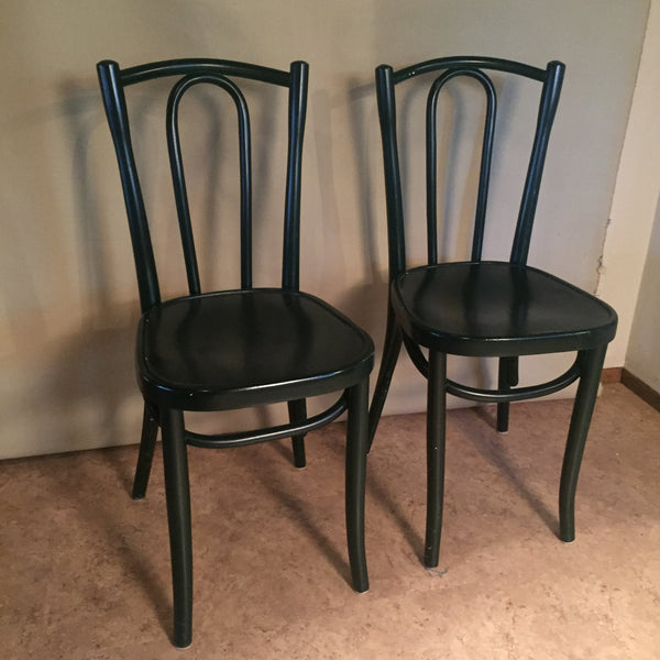 Set of 2 Antique Bentwood Chairs in the style of Michael Thonet 1900's