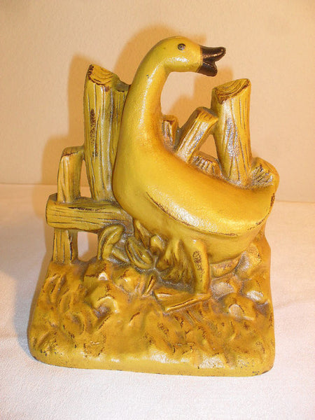 Nice Vintage Cast Iron Figural Duck Goose Doorstop Door Stop