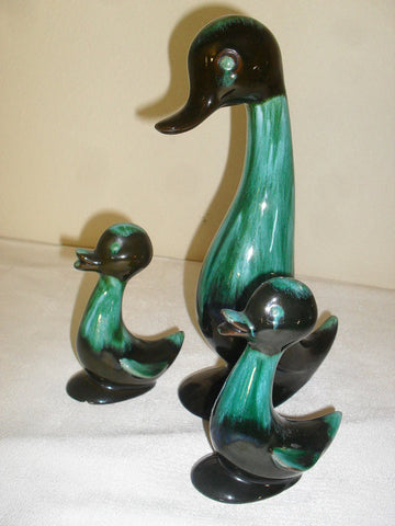 Vintage Mid Century BMP Blue Mountain Pottery Walking Duck & Ducklings