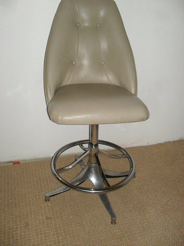 Vintage Mid Century Beige Vinyl Swivel Barstool With Chrome Base