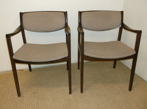 Two Mid Century Modern Gunlocke Chairs