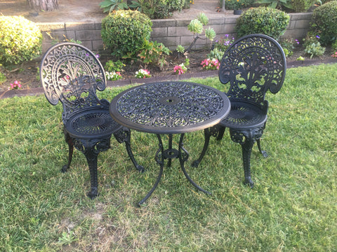 Vintage Cast Aluminum Patio Set, 4 chairs and dining table